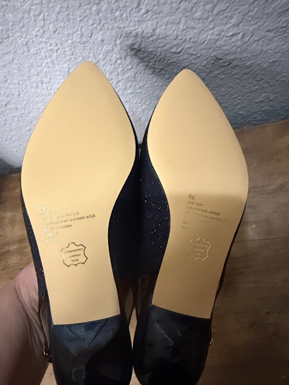I. Miller Women's navy Glitter Slingback Pointed-Toe Kitten Heels size 6 - Picture 5 of 6